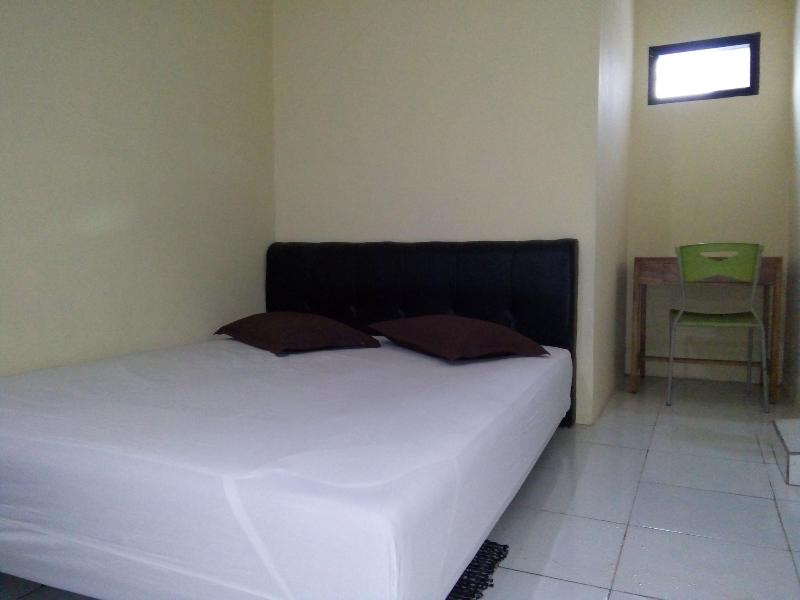 RedDoorz near Danurejan Malioboro image