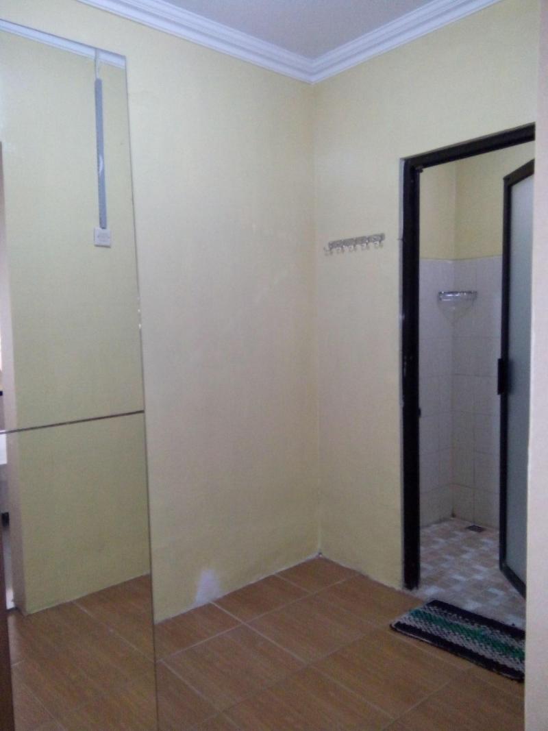 RedDoorz near Danurejan Malioboro image