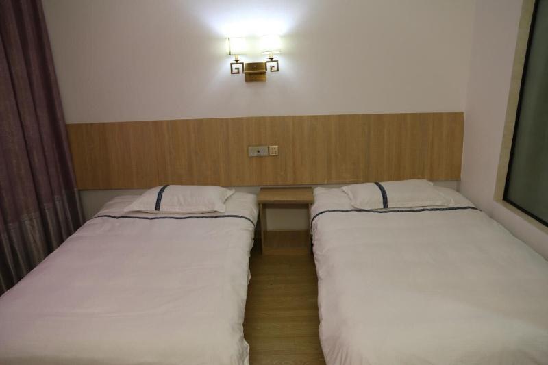 Wuyishan City Chun Hui Traders Hotel image