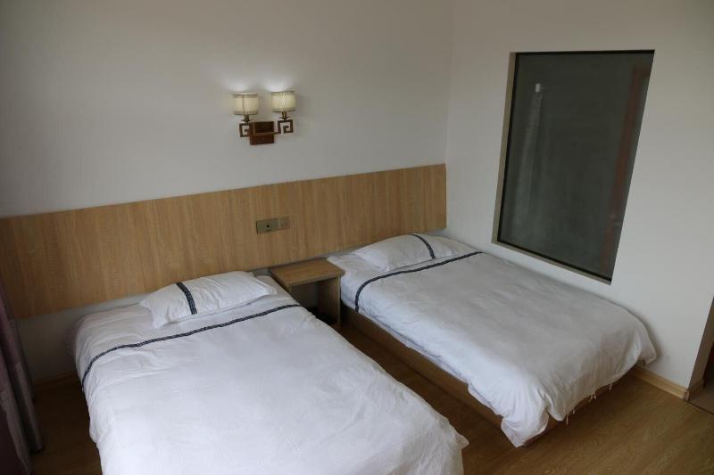 Wuyishan City Chun Hui Traders Hotel image