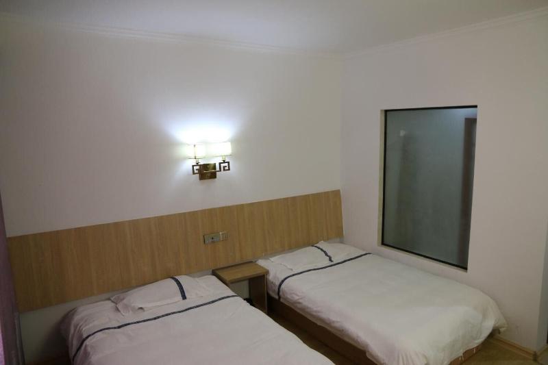 Wuyishan City Chun Hui Traders Hotel image