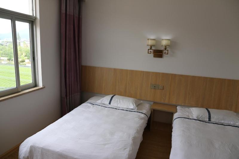 Wuyishan City Chun Hui Traders Hotel image