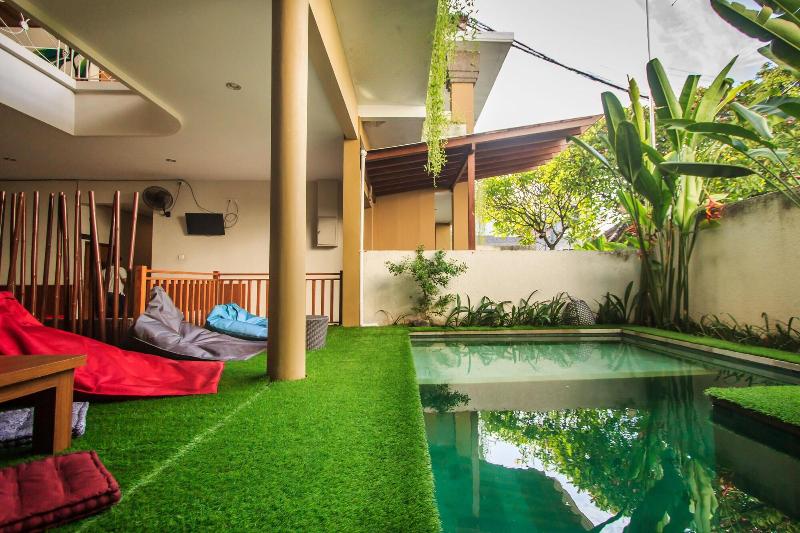 Kuta Suci Beach Hotel image