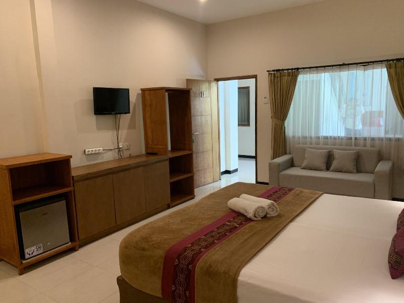 Kuta Suci Beach Hotel image