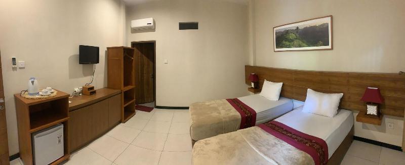 Kuta Suci Beach Hotel image