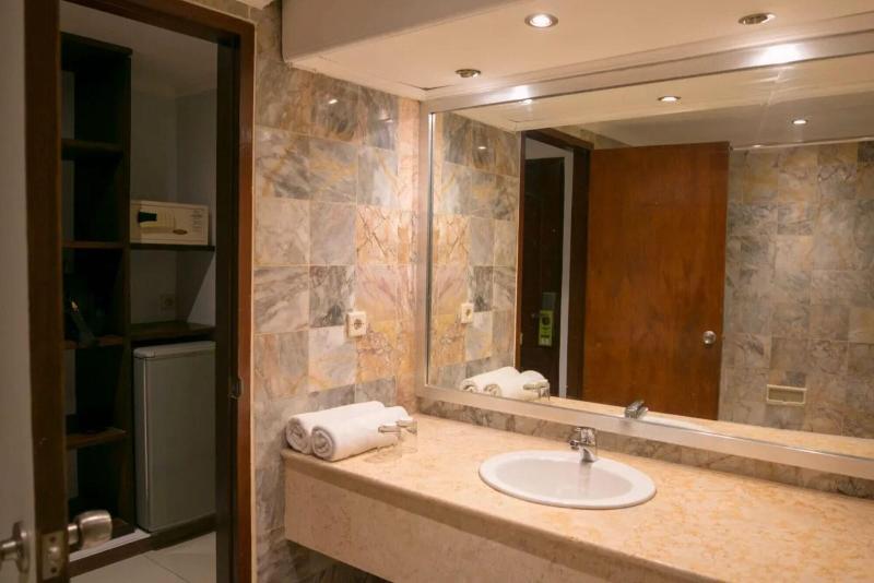 Kuta Suci Beach Hotel image