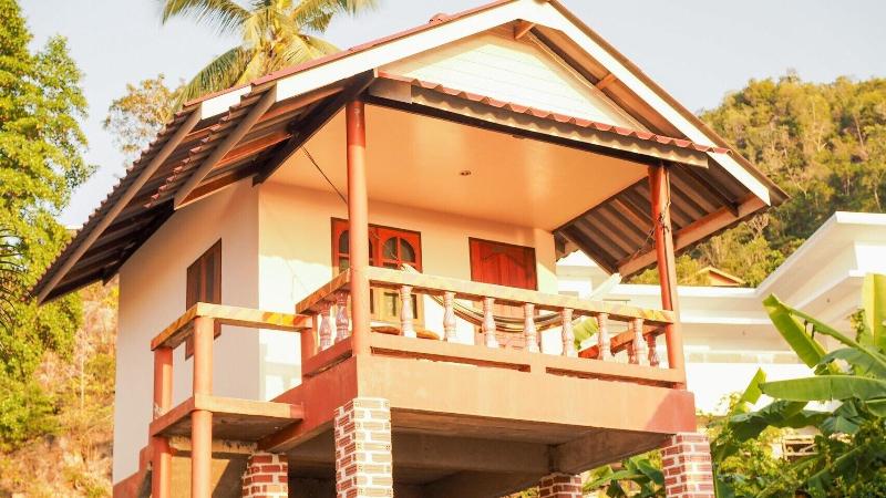 J B Hut Bungalow image