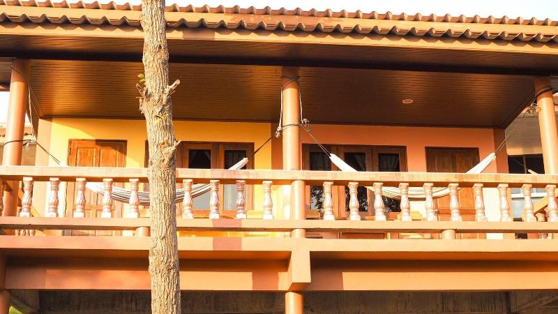 J B Hut Bungalow image