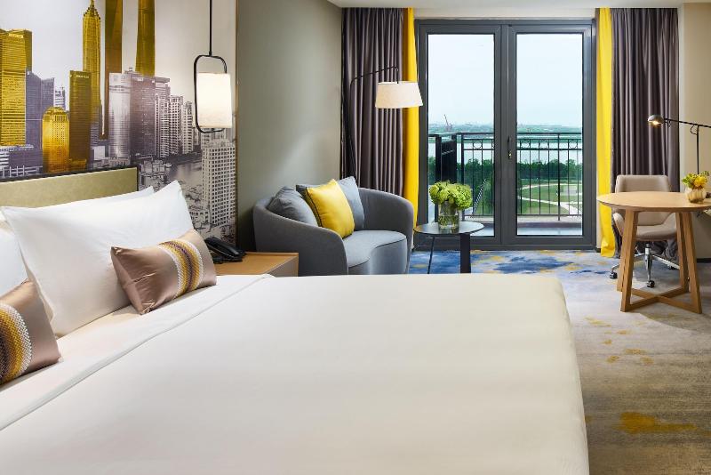 The Qube Hotel Shanghai Sanjiagang image
