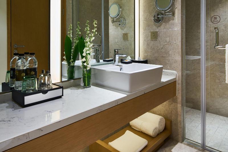 The Qube Hotel Shanghai Sanjiagang image
