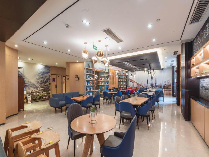 Atour Hotel Monument For Liberation Chongqing image
