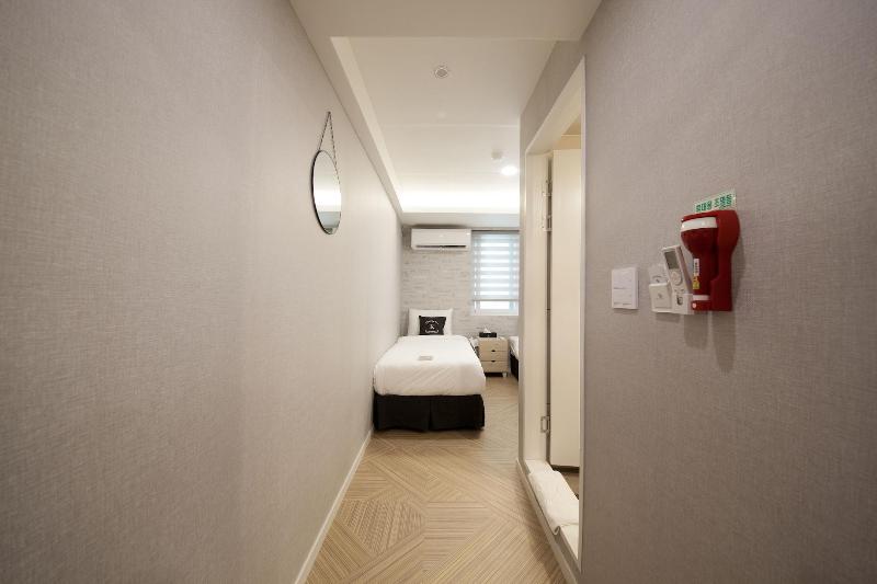 K Guesthouse Seomyeon 1 image