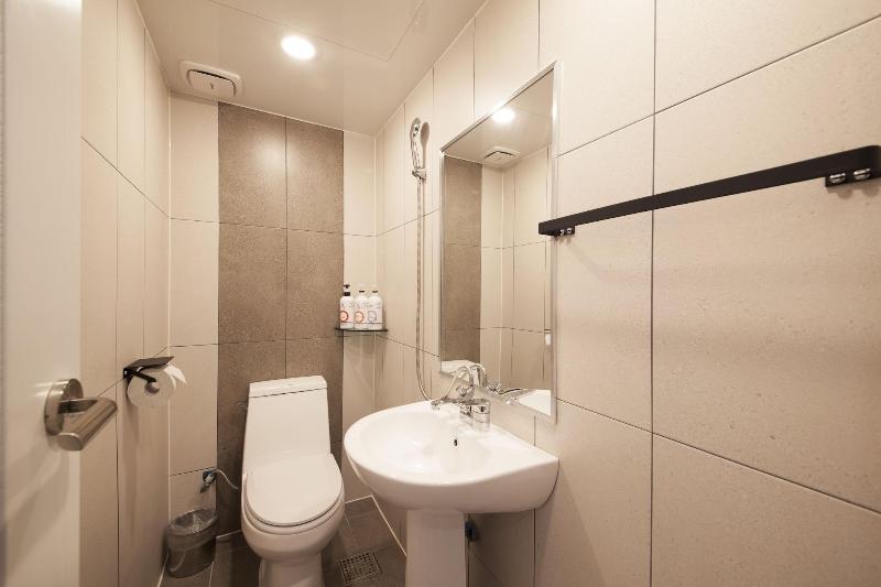 K Guesthouse Seomyeon 1 image