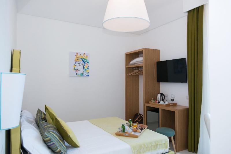 Sorrento Stylish Rooms image