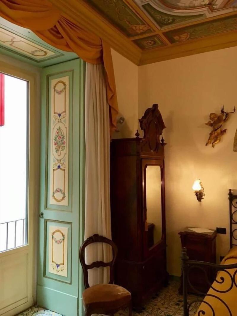 Old Taverna Sorrentina image