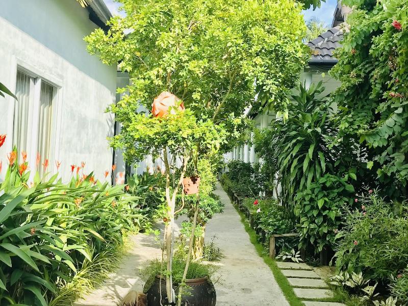 Sunlight Bungalow image