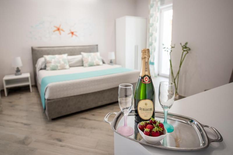 Cioffi Sorrento Rooms image