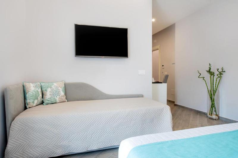 Cioffi Sorrento Rooms image