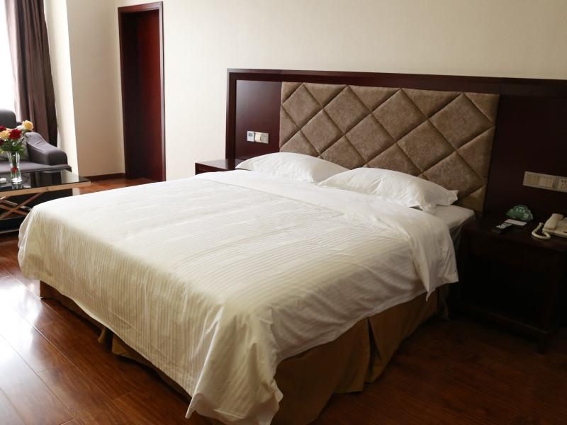 Greentree Inn Chengdu Airport Road Zhujiang Road E 3