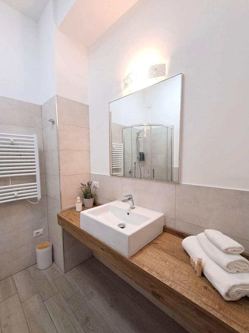 Ajana Rooms image