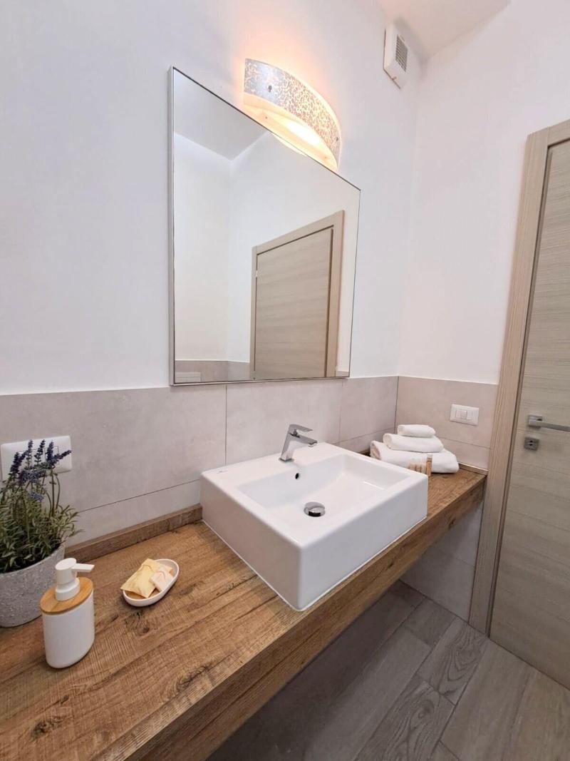 Ajana Rooms image