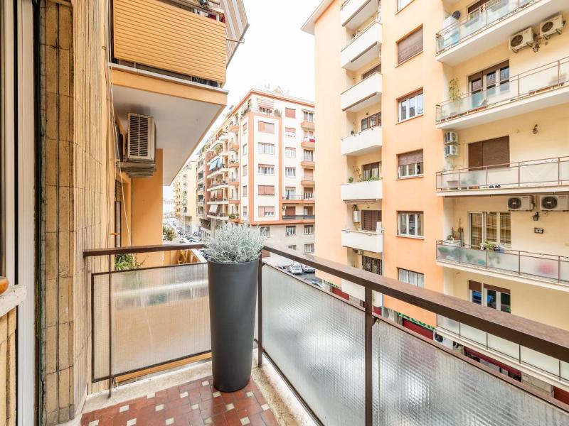 Domus Bella Roma image