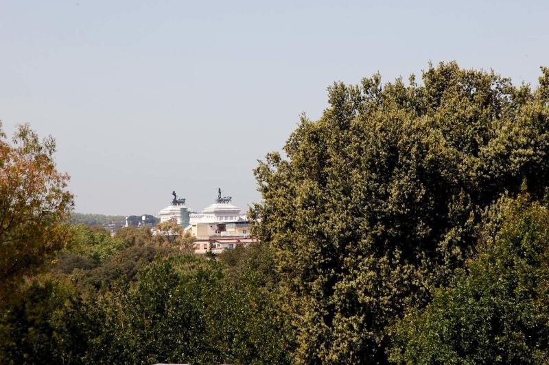 Clemy In Rome image