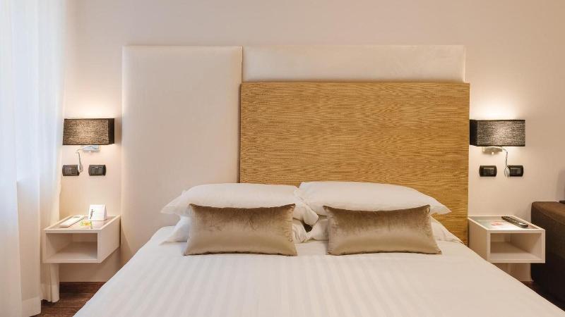 Rhea Silvia Luxury Trastevere 2 image
