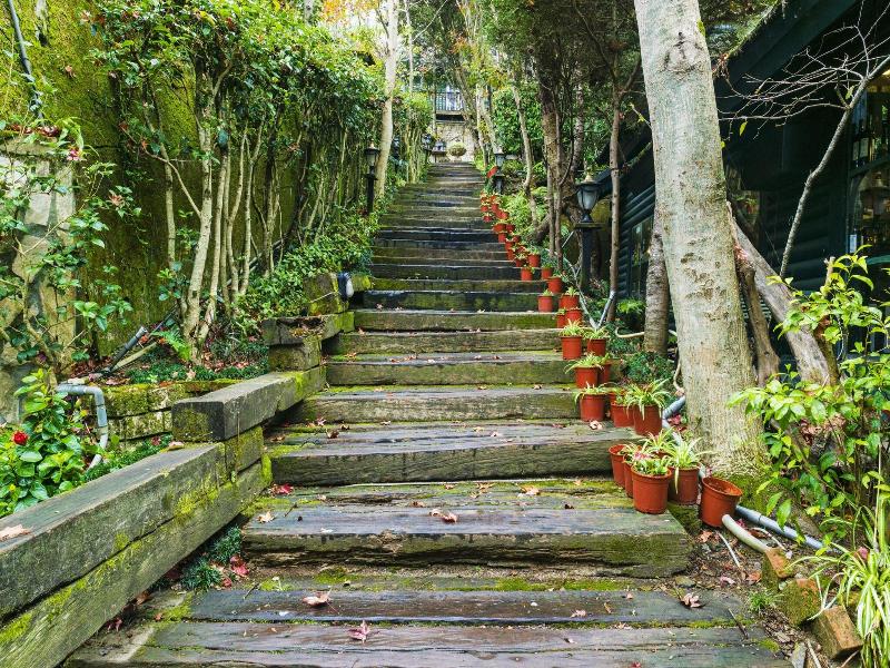 Cingjing Hanging Garden