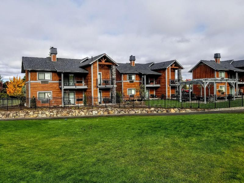 Resort At Eagle Point image