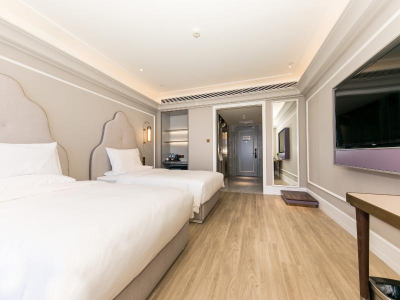 Mercure Hohhot Downtown image