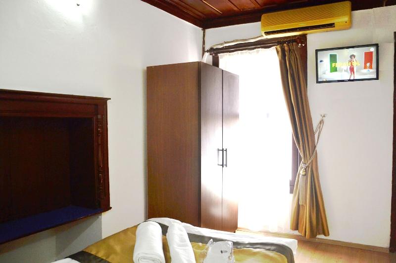 Konak Hotel Kaleici image