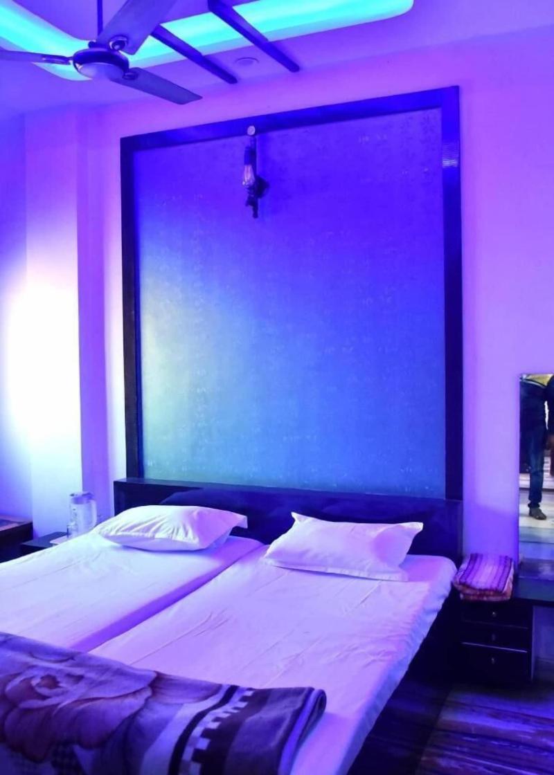 Shri Guest House image