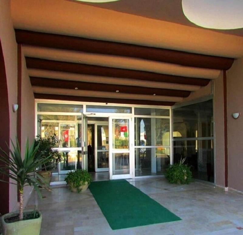 Ha Tel Solymar Beach image