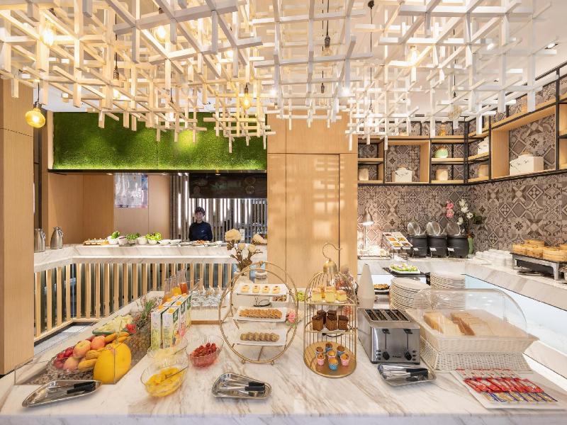 Atour Hotel Zhenda Road South Station Yantai image