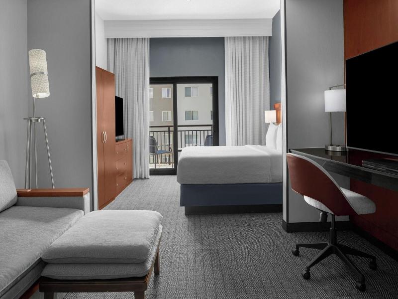 Courtyard By Marriott San Antonio Six Flags At The image