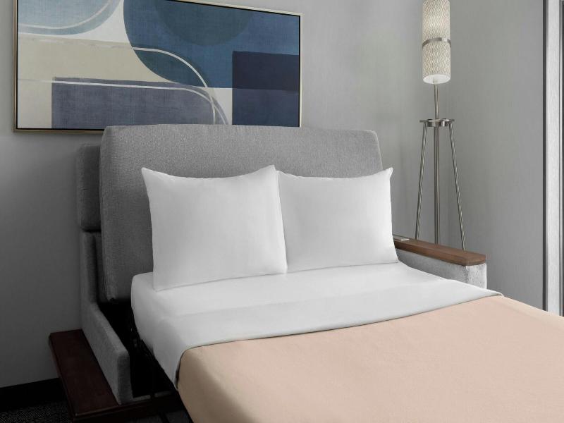 Courtyard By Marriott San Antonio Six Flags At The image