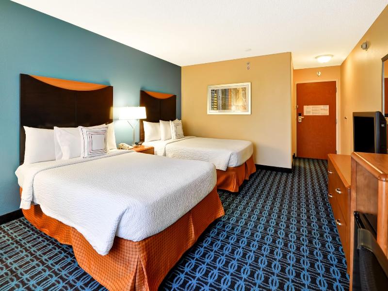 Fairfield Inn Suites Dallas Medical Market Center image