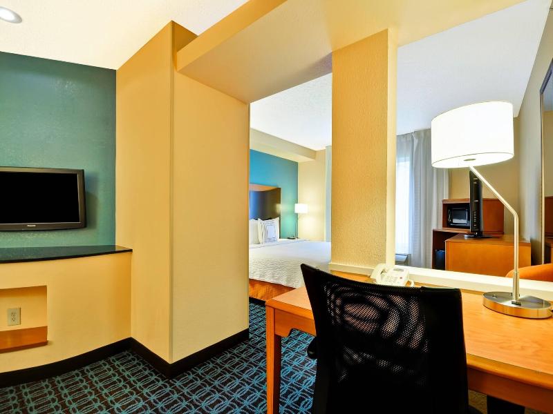 Fairfield Inn Suites Dallas Medical Market Center image