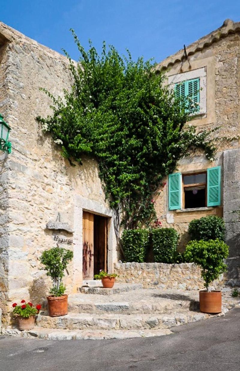Finca Hotel Es Castell image