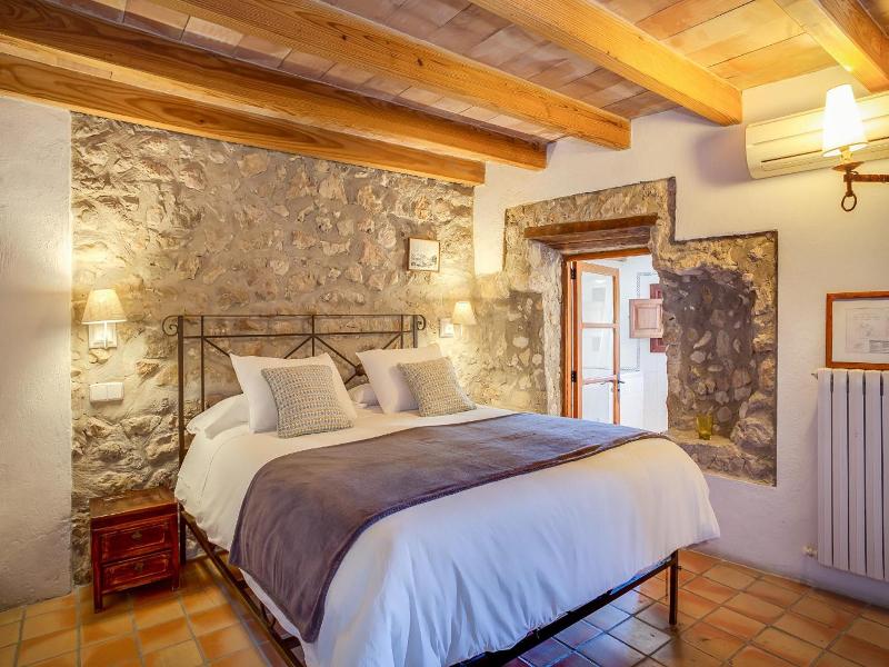 Finca Hotel Es Castell image