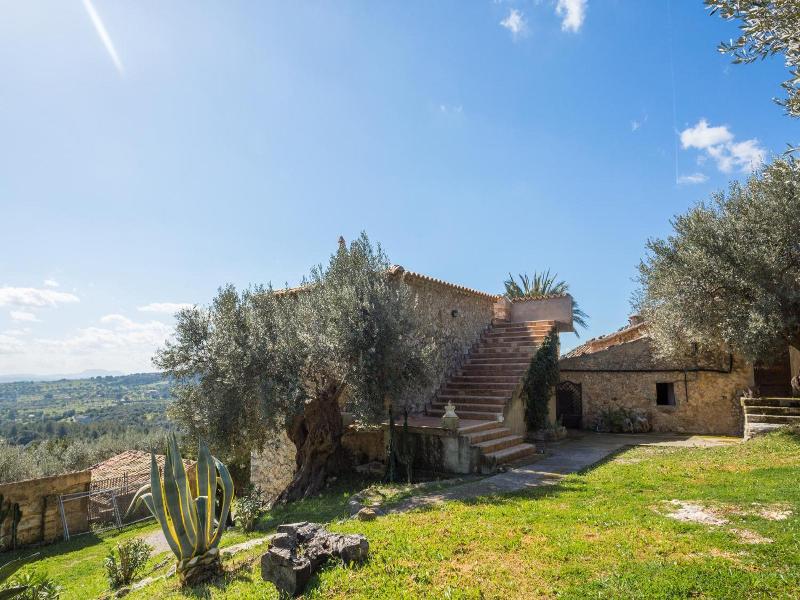 Finca Hotel Es Castell image