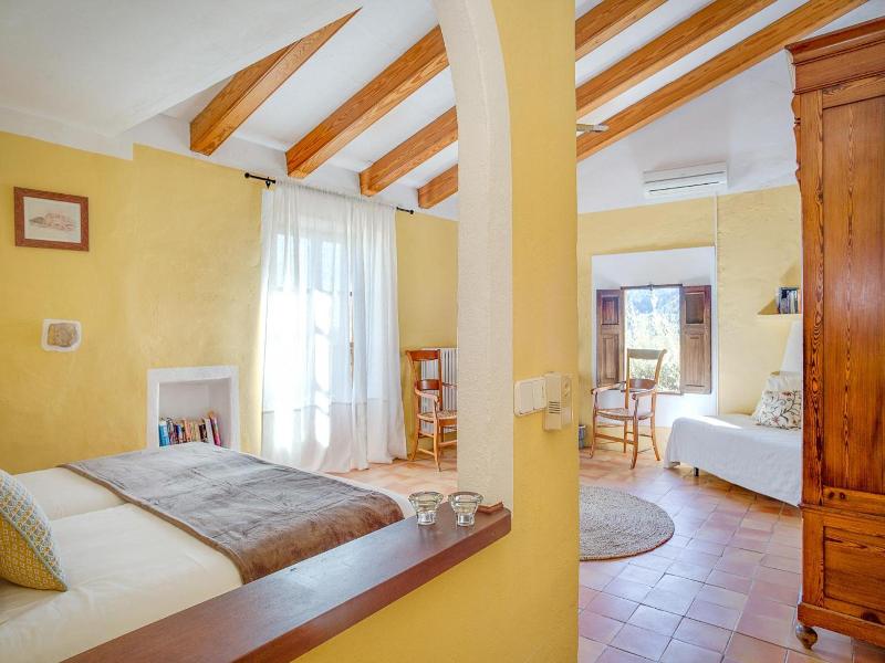 Finca Hotel Es Castell image