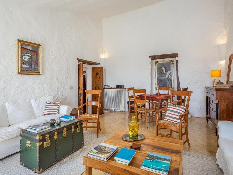 Finca Hotel Es Castell image