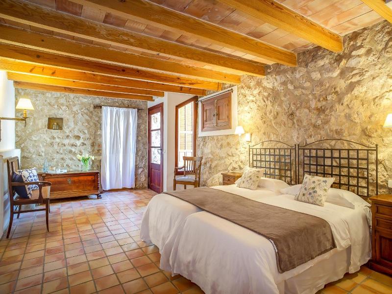 Finca Hotel Es Castell image