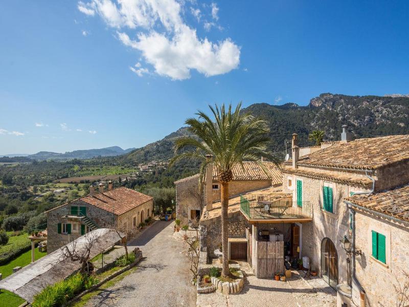 Finca Hotel Es Castell image