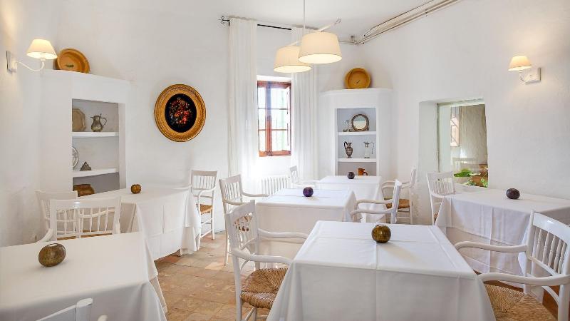 Finca Hotel Es Castell image