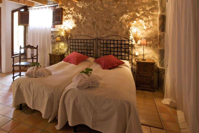 Finca Hotel Es Castell image
