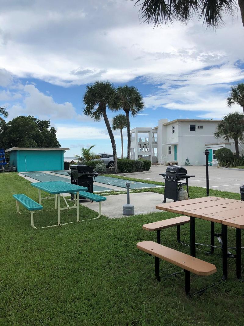 Carousel Inn On The Beach