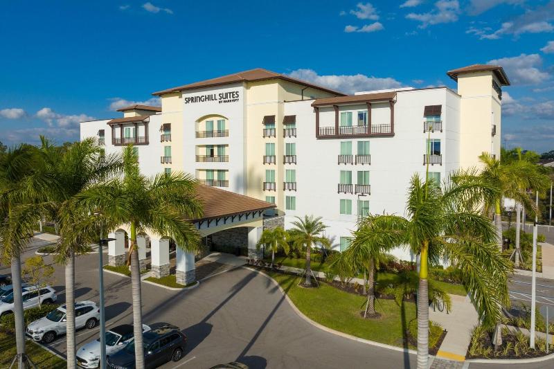 Springhill Suites By Marriott Fort Myers Estero image